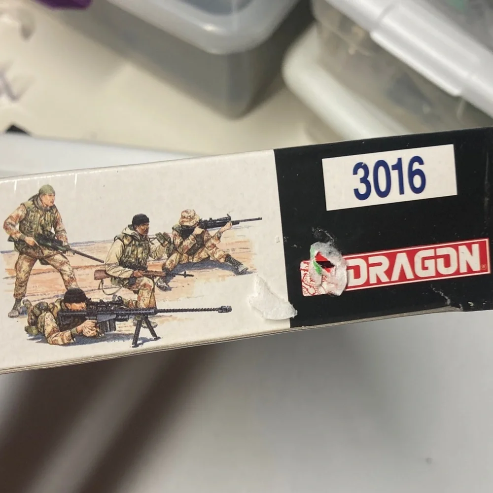 Dragon 1/35 model figure kit, new sealed, U.S. Sniper Team, unbuilt, 4 figs